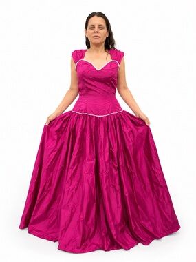 Fuchsia Ball Gown Dress with Sweetheart Neckline Vintage Size L